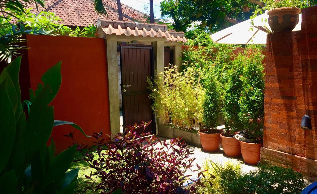 Merpati - Studios Sanur Kültér fotó